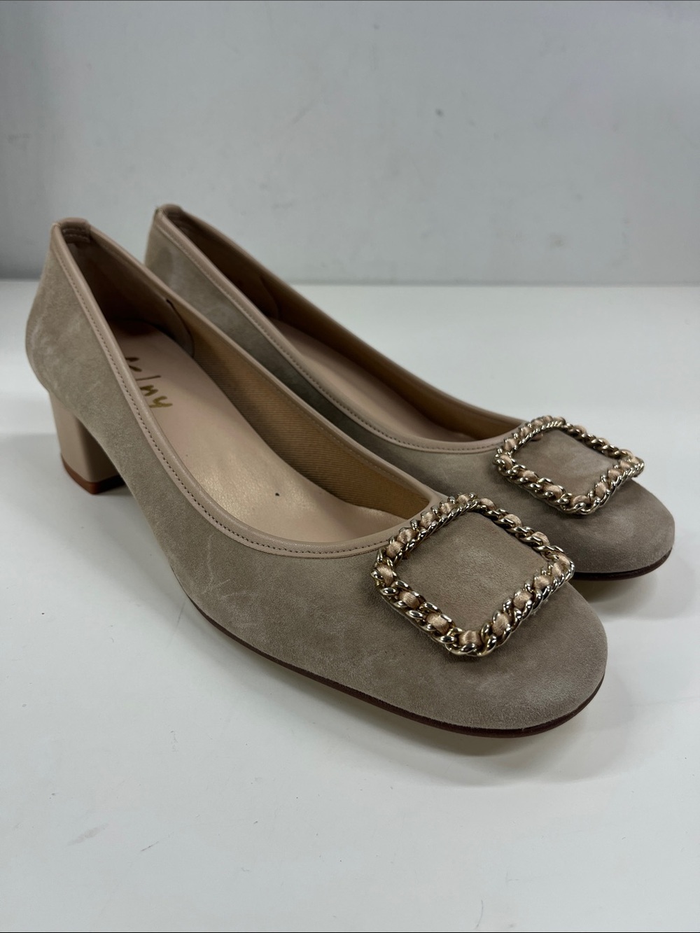 New French Sole Pump in Tan Suede Size 9.5
